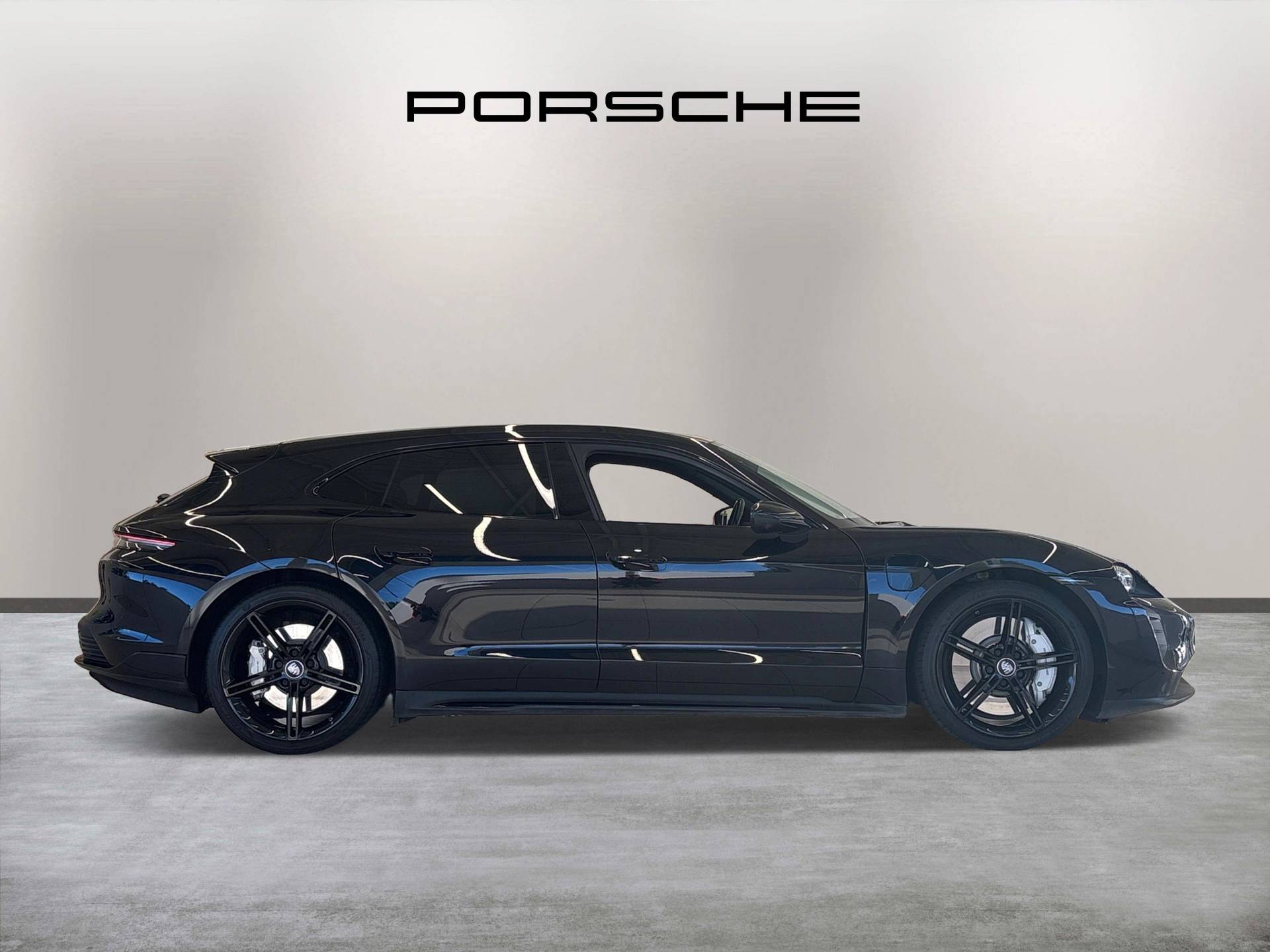 Taycan 4S Sport Turismo, photo 2 of 43