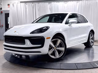 2025 Porsche Macan's photo