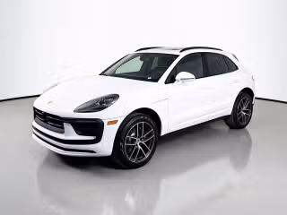 2026 Porsche Macan's photo
