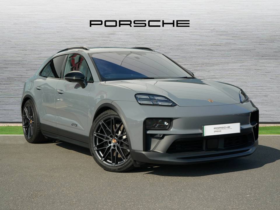 2026 Porsche Macan