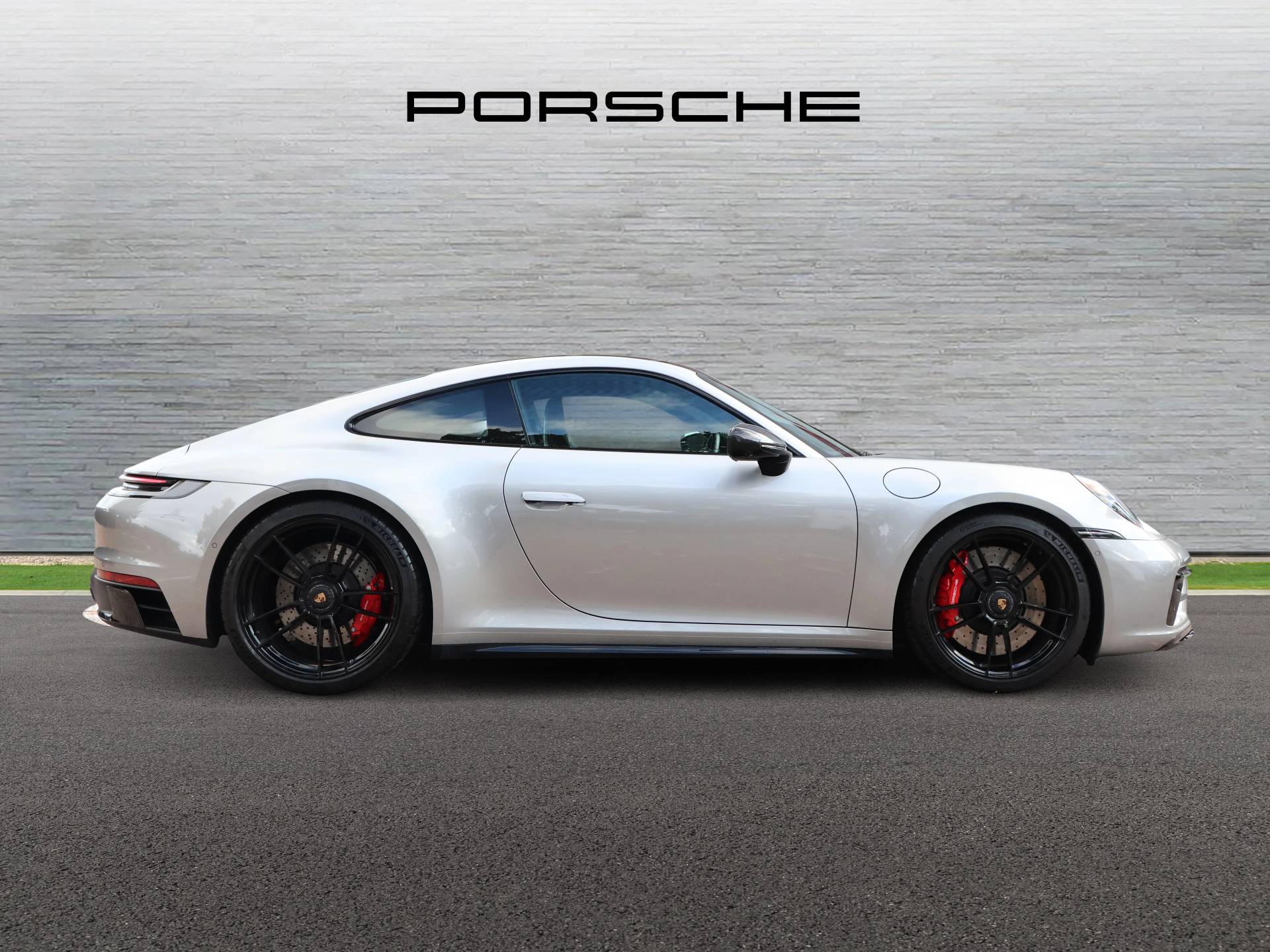911 Carrera GTS, photo 2 of 40