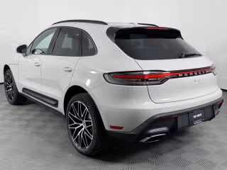 2026 Porsche Macan Base - Photo 17
