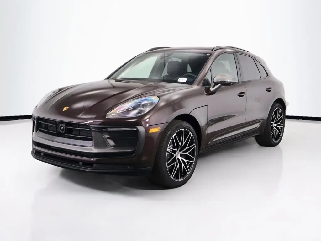 2025 Porsche Macan T - Photo 8