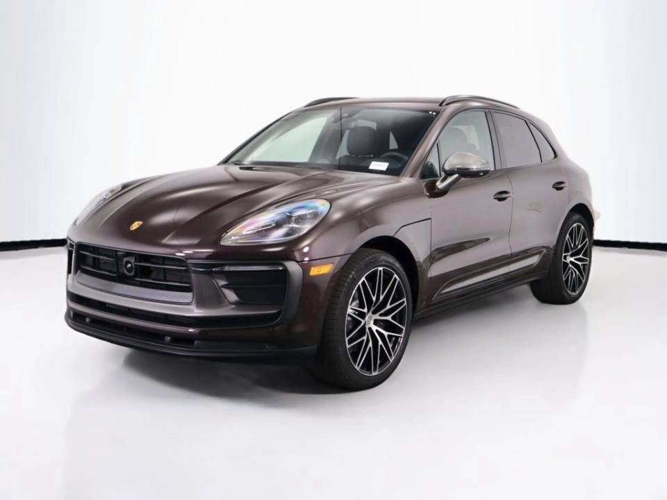 2025 Porsche Macan
