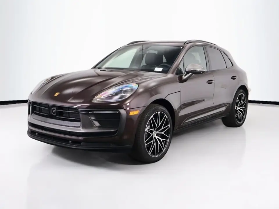 2025 Porsche Macan T - Photo 7