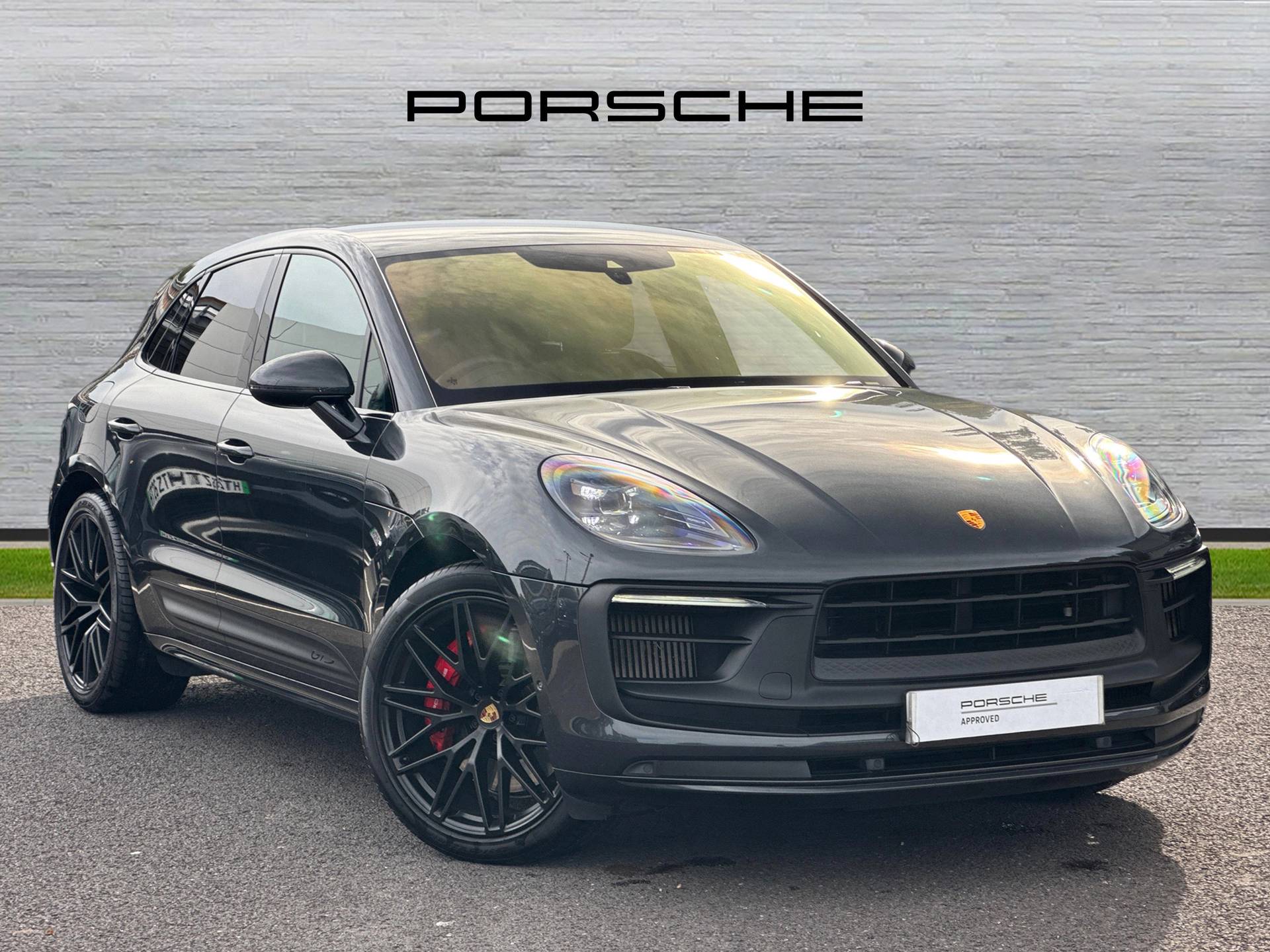 Macan GTS, photo 1 of 30