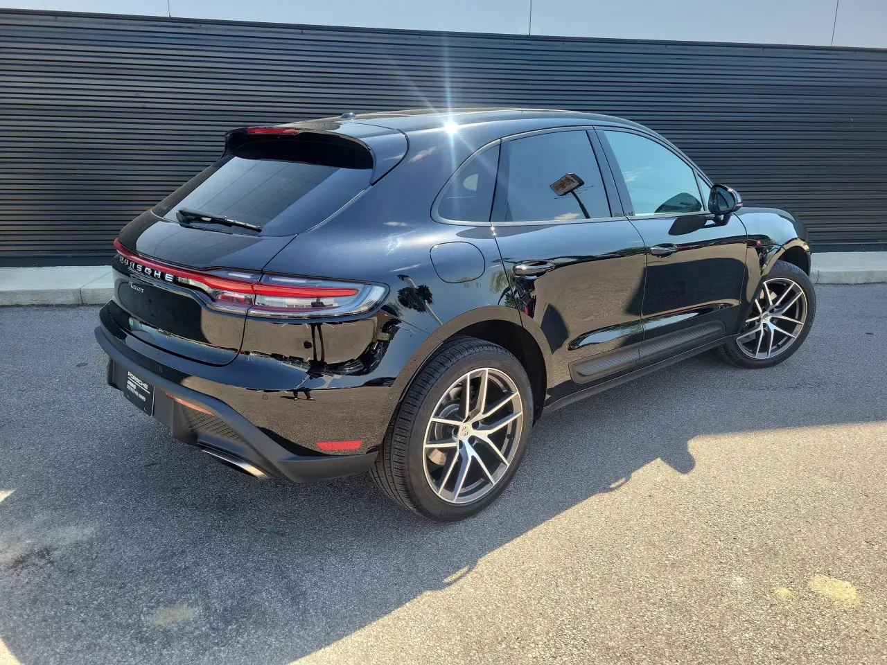2025 Porsche Macan Base - Photo 40