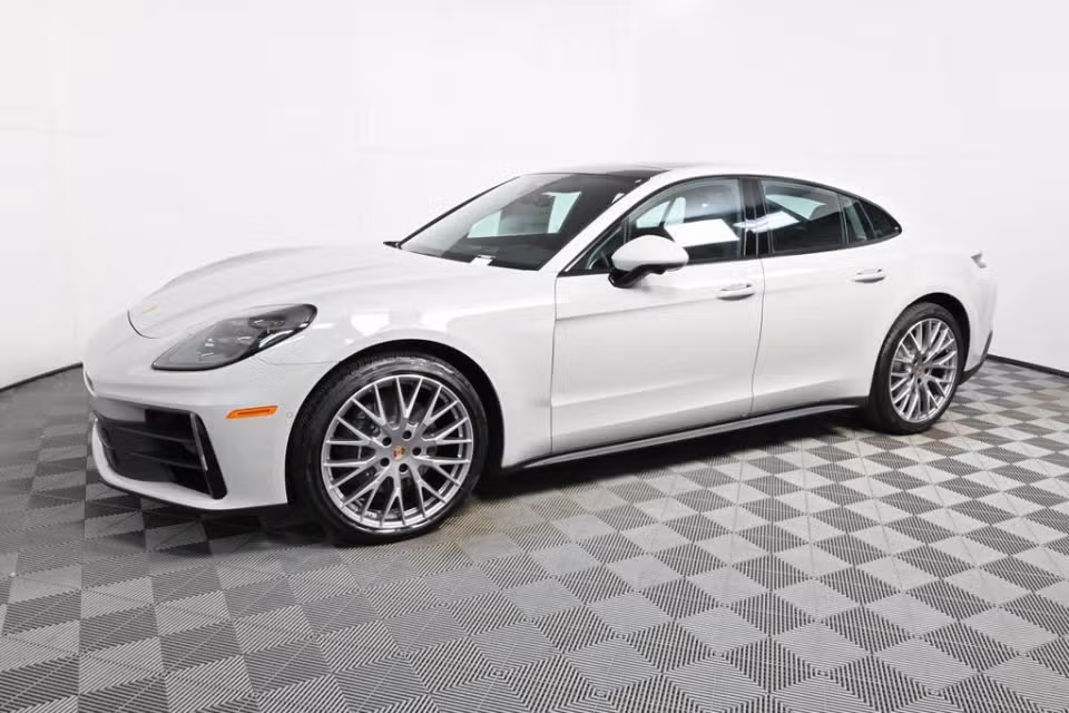 2026 Porsche Panamera Base - Photo 11