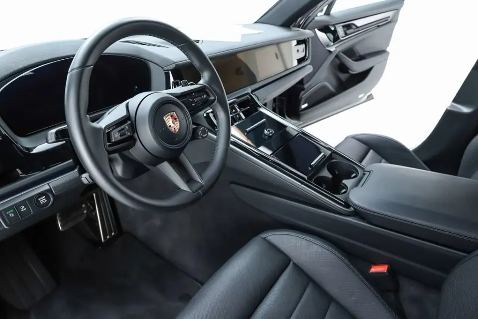 2026 Porsche Panamera Base - Photo 31