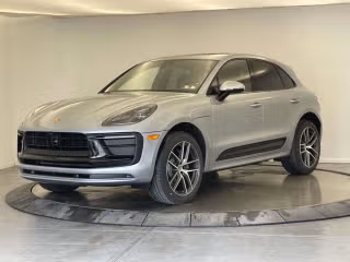 2026 Porsche Macan -'s photo