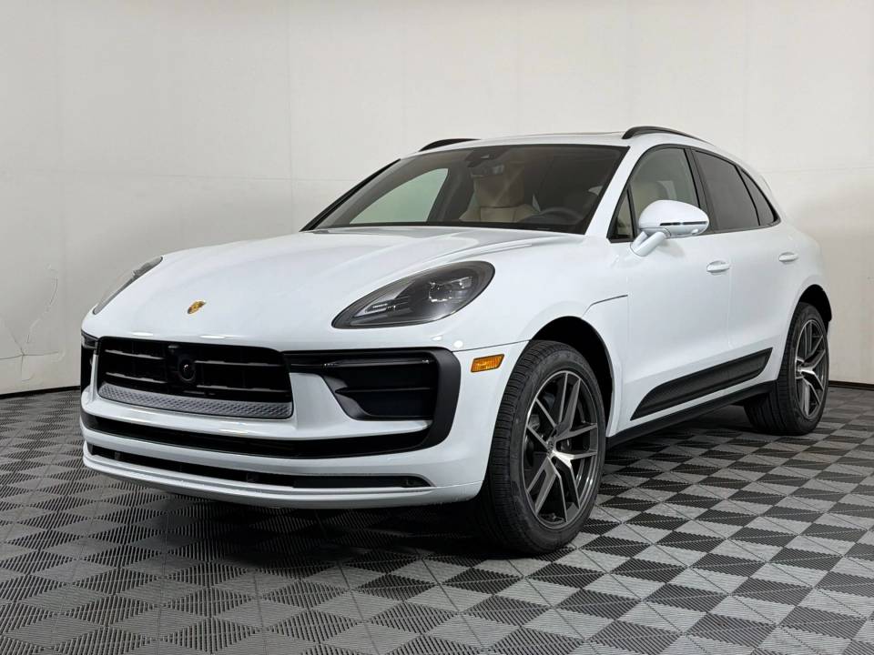 2026 Porsche Macan
