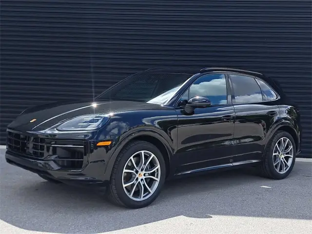 2025 Porsche Cayenne Base - Photo 6