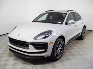 2024 Porsche Macan -'s photo