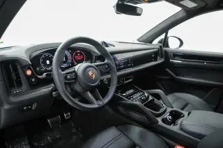 2025 Porsche Cayenne GTS - Photo 29