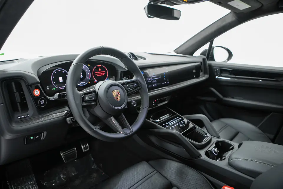 2025 Porsche Cayenne GTS - Photo 31