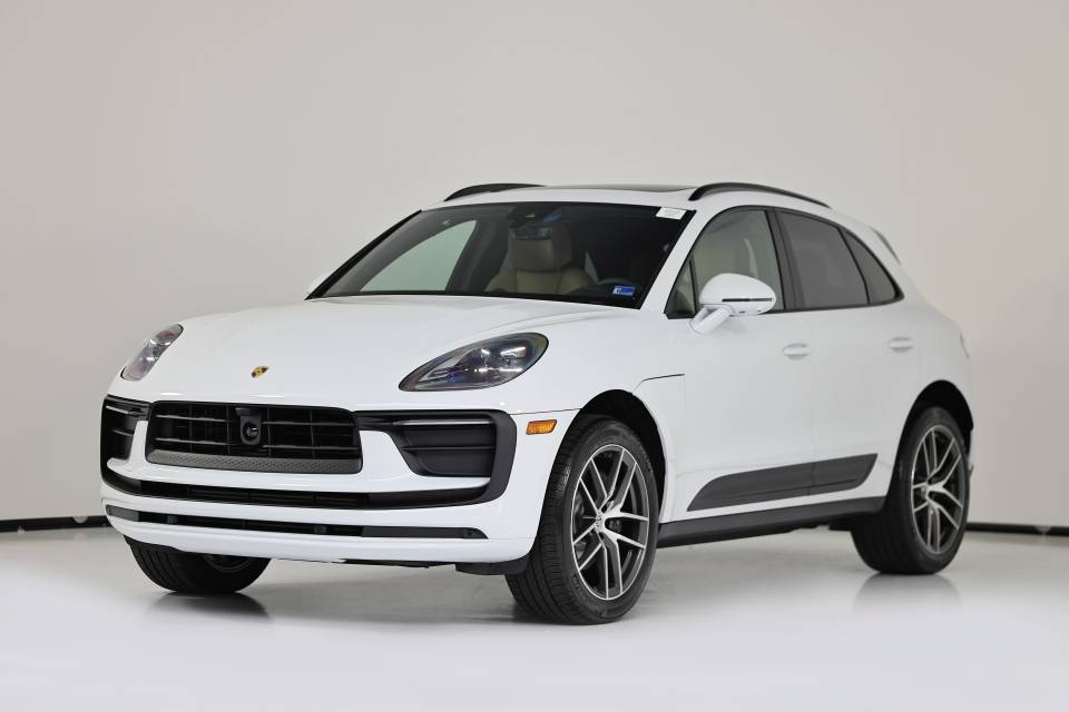 2026 Porsche Macan