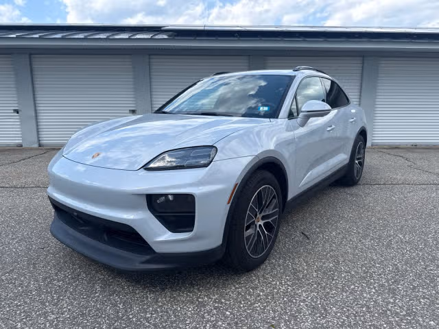 Used 2025 Porsche Macan Base with VIN WP1AA2XA1SL001926 for sale in Stratham, NH
