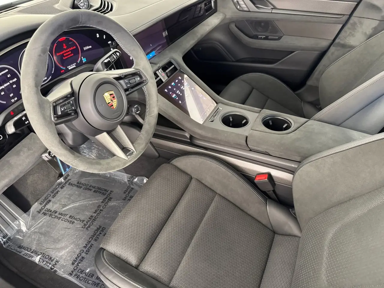 2026 Porsche Taycan GTS - Photo 32