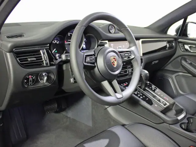 2026 Porsche Macan Base - Photo 30