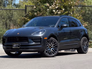 2026 Porsche Macan's photo