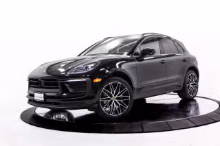 2026 Porsche Macan's photo