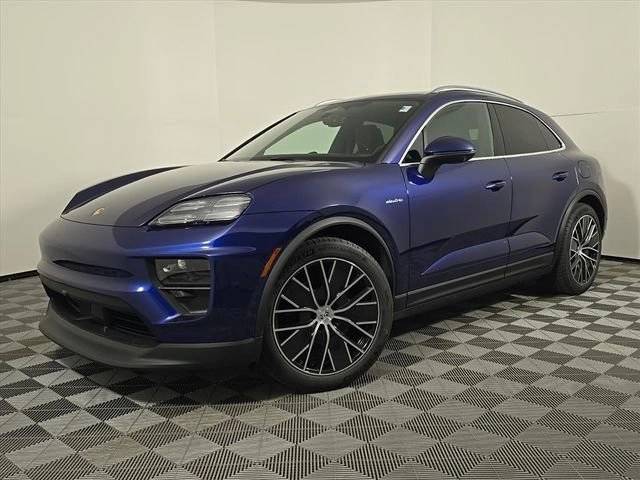 2026 Porsche Macan Base