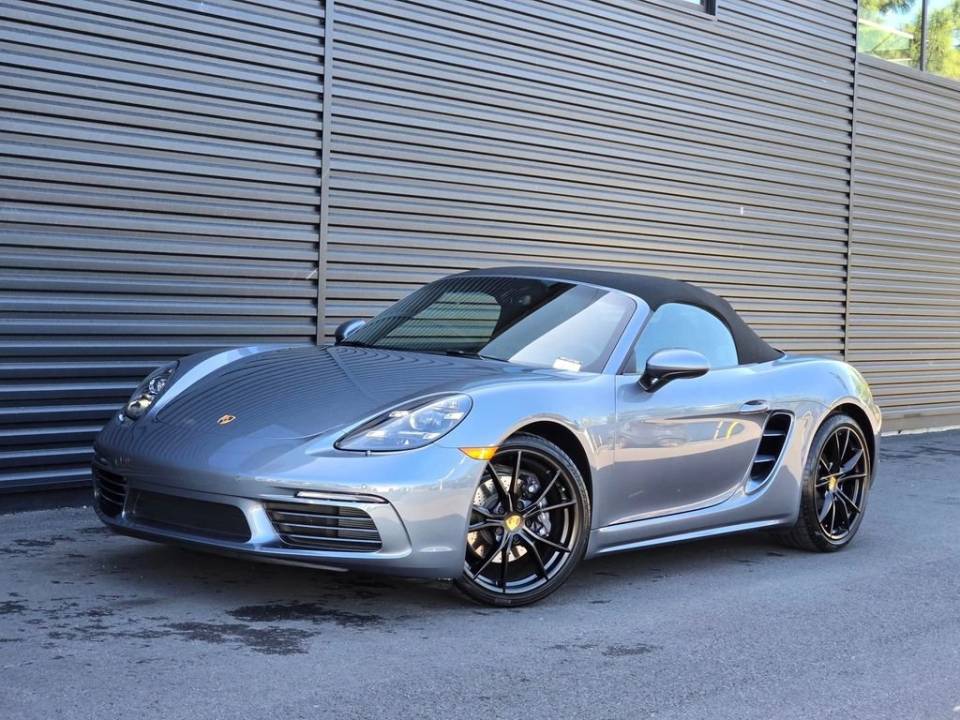 2025 Porsche 718 Base