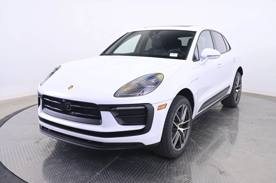 2026 Porsche Macan