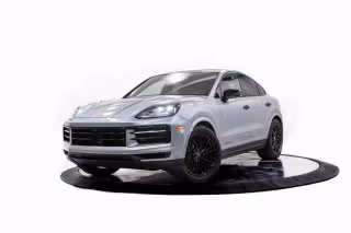 2025 Porsche Cayenne S's photo