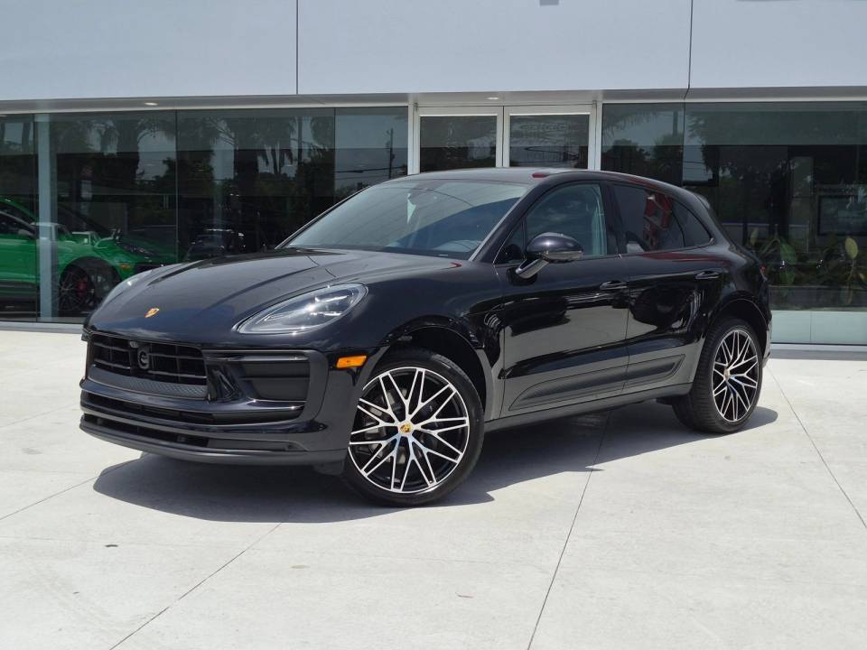 2026 Porsche Macan