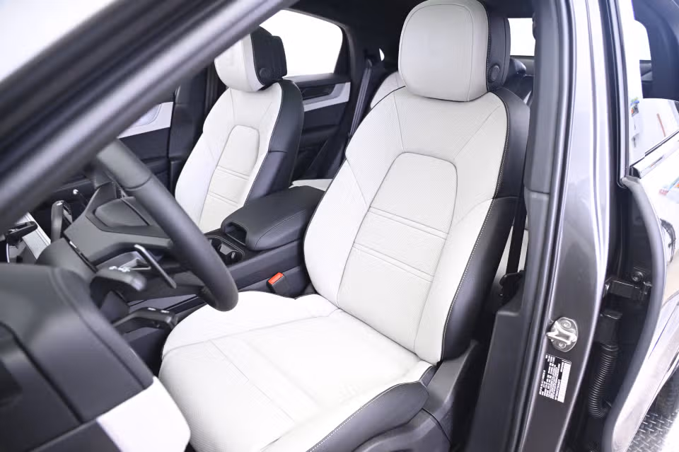 2026 Porsche Cayenne Coup Base - Photo 35