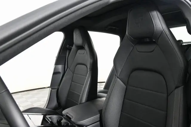 2025 Porsche Panamera Base - Photo 38