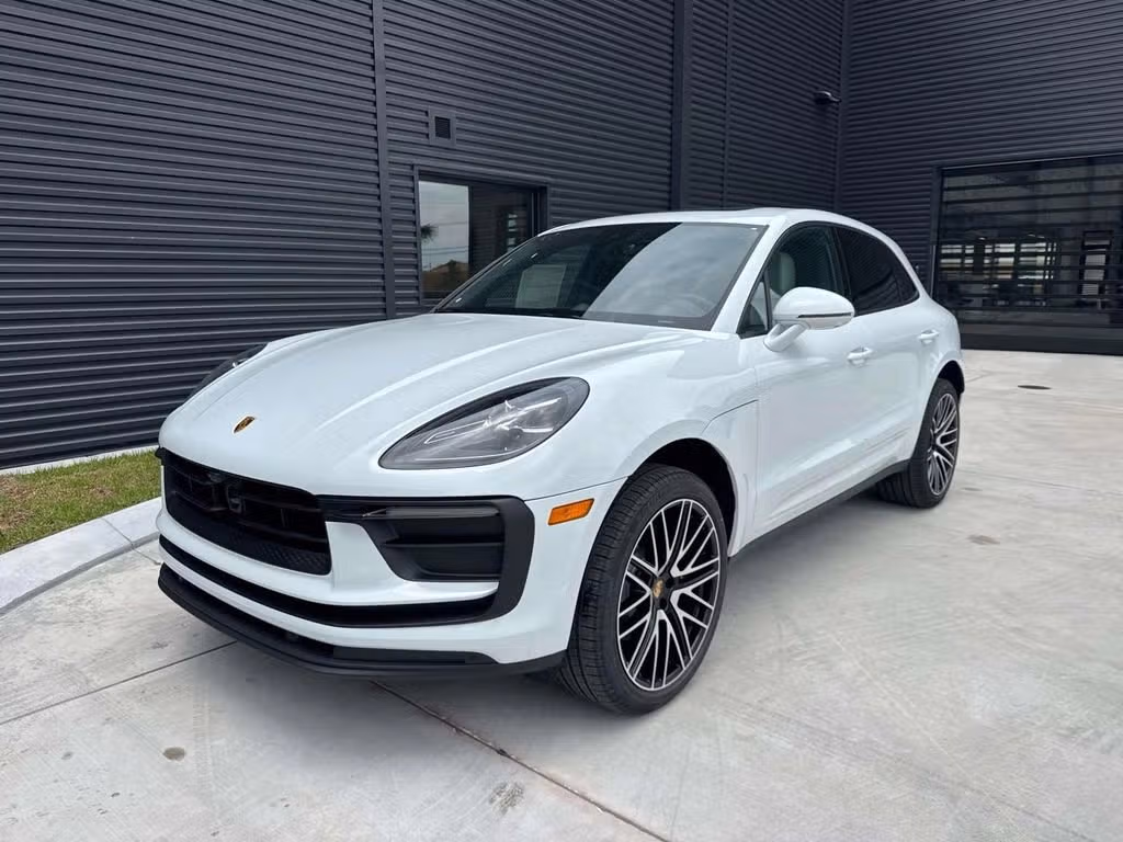 2026 Porsche Macan