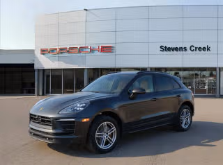 2026 Porsche Macan -'s photo