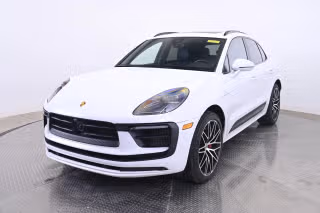 2024 Porsche Macan S's photo
