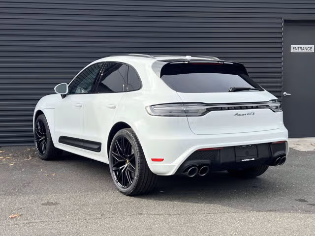 2026 Porsche Macan GTS - Photo 18