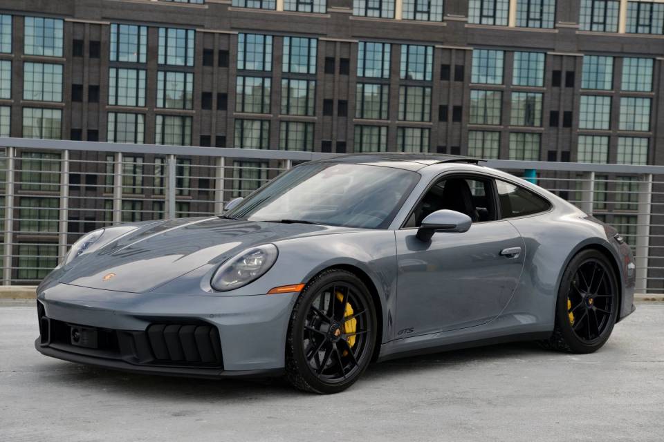 2025 Porsche 911 GTS