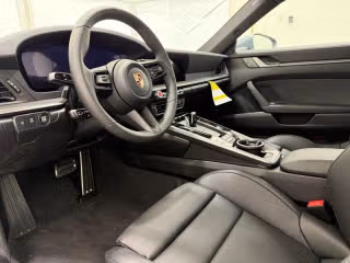 2026 Porsche 911 S - Photo 25