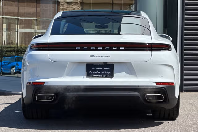 2025 Porsche Panamera Base - Photo 10