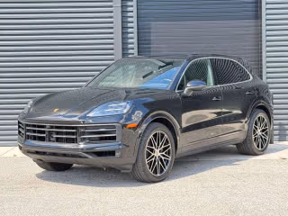 2024 Porsche Cayenne -'s photo