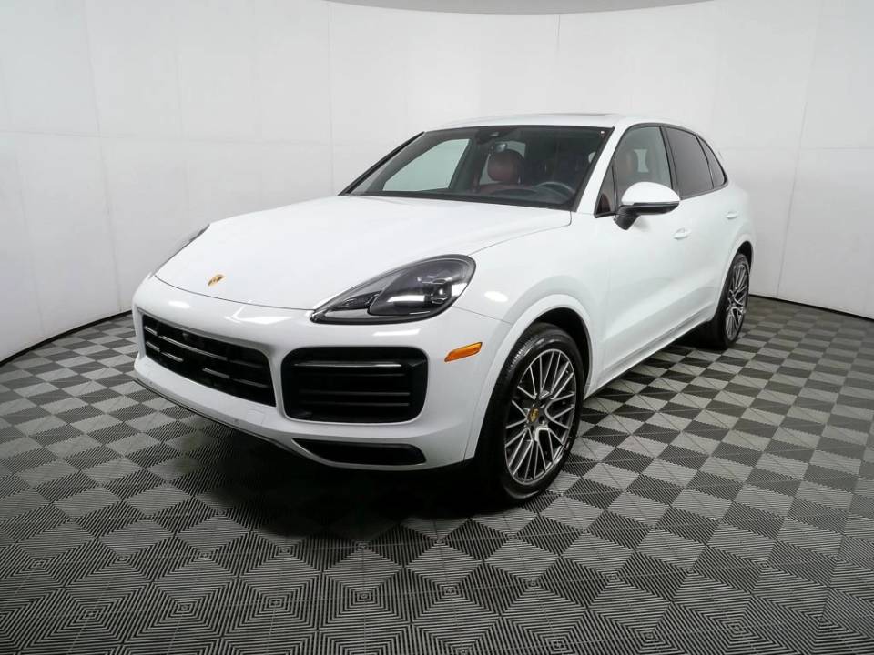 2023 Porsche Cayenne Base