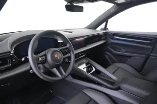 2025 Porsche Macan Base - Photo 29