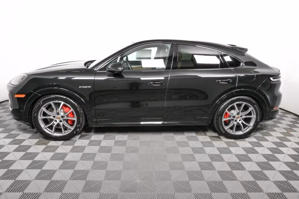 2025 Porsche Cayenne Coup S E-Hybrid - Photo 11