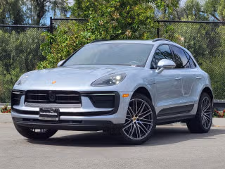 2026 Porsche Macan's photo