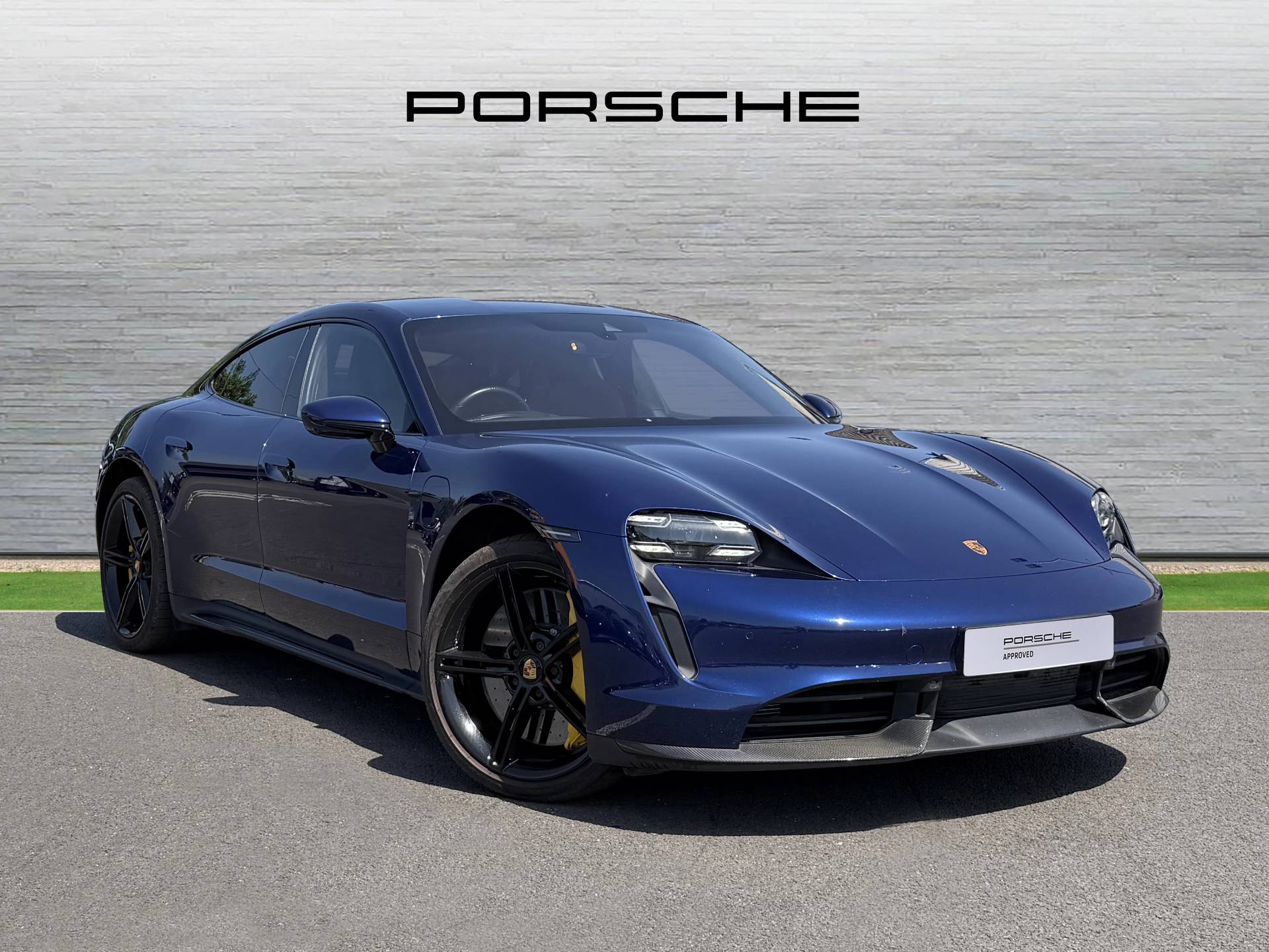 Taycan Turbo S, photo 1 of 30