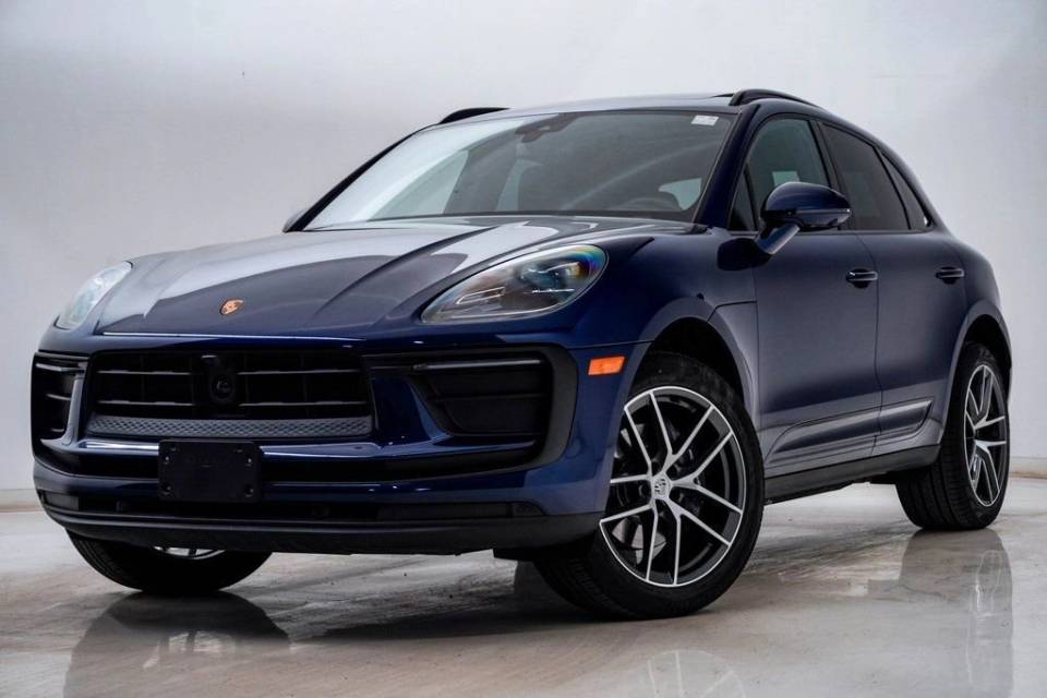 2025 Porsche Macan T