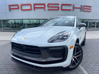 2026 Porsche Macan T's photo