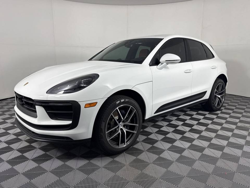 2026 Porsche Macan