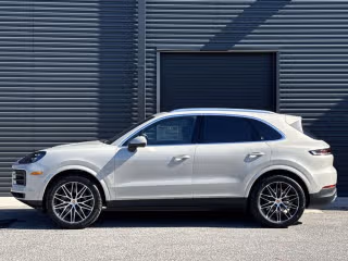 2026 Porsche Cayenne Base - Photo 9