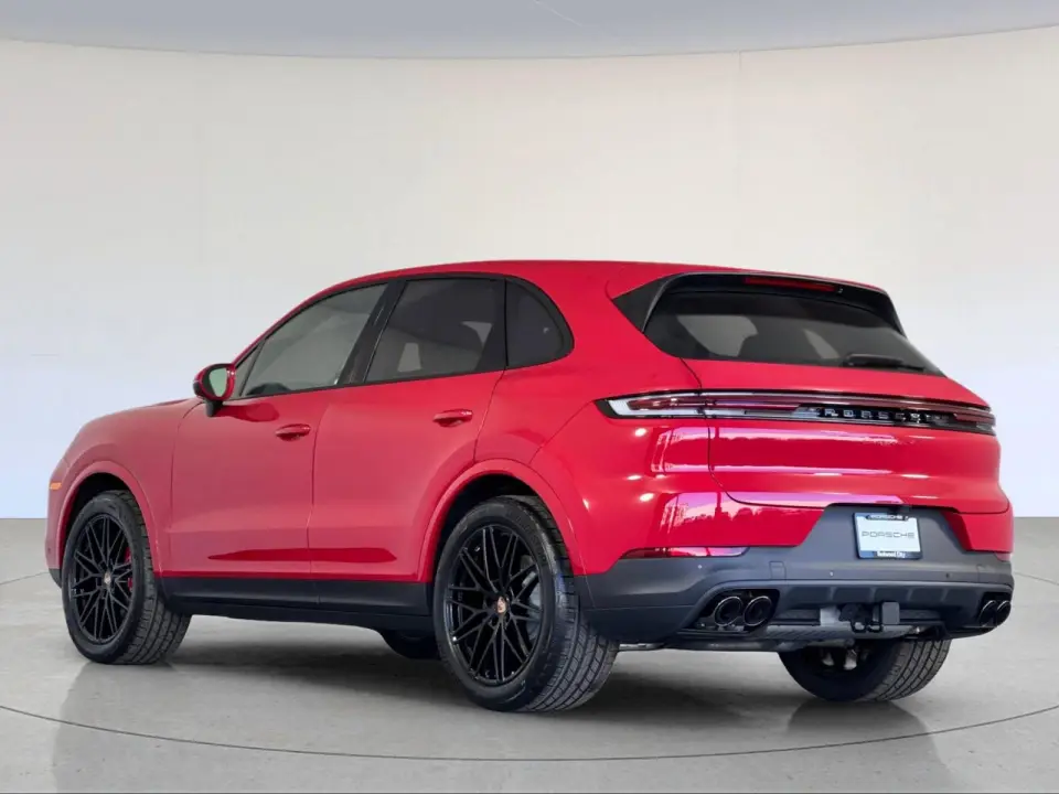 2026 Porsche Cayenne S - Photo 23